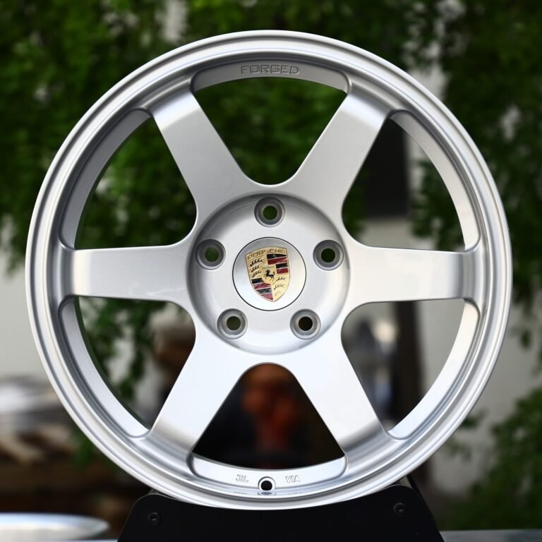 Porsche Cayenne wheels – Bright Silver 6-Spoke (Porsche OEM-Style), front view