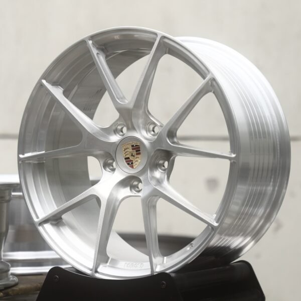 Porsche Cayenne wheels – Brushed Silver 10-Spoke (Porsche OEM-Style), front view