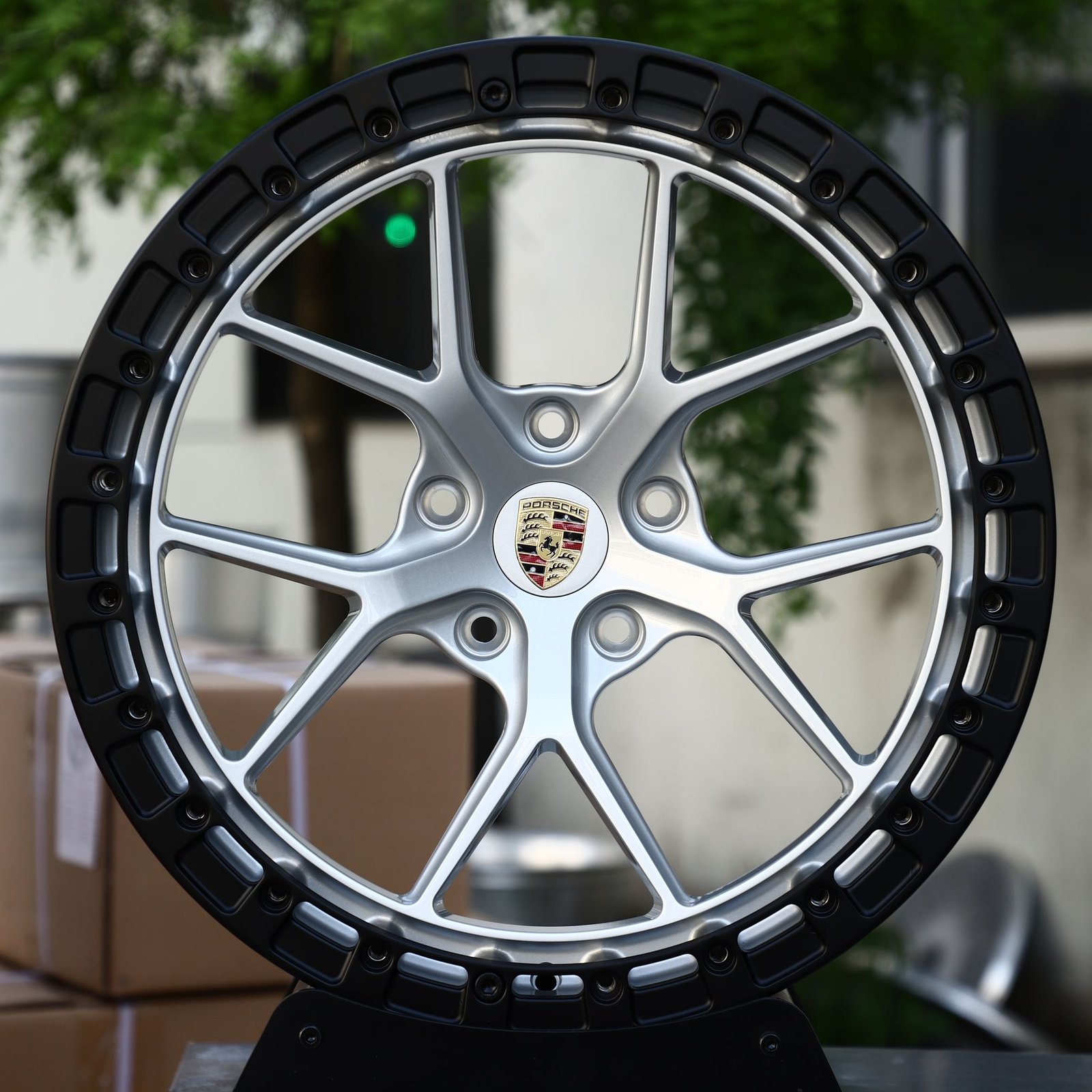 Porsche 911 wheels – Silver / Black 10 Y-Spoke Mesh Beadlock (Porsche OEM-Style), front view
