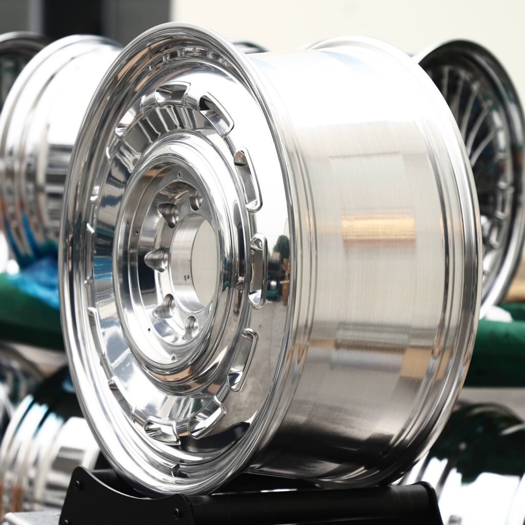 8x165.1 wheels – Mirror Polished Full-Face, side view