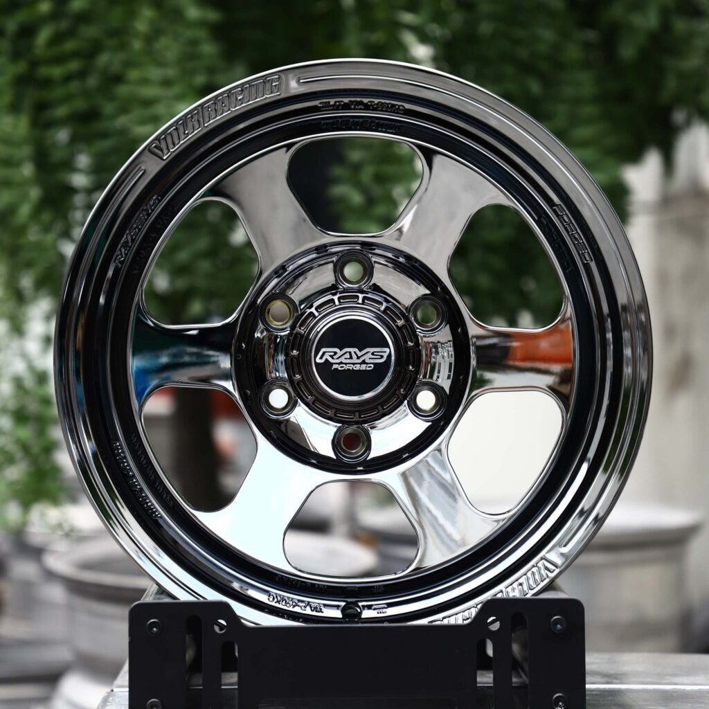 Toyota Tacoma wheels – Chrome 6-Spoke (Rays-Style), front view