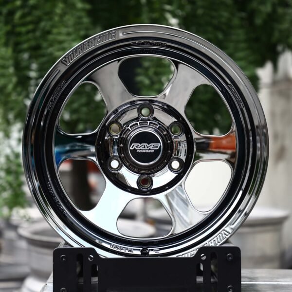 Toyota Tacoma wheels – Chrome 6-Spoke (Rays-Style), front view