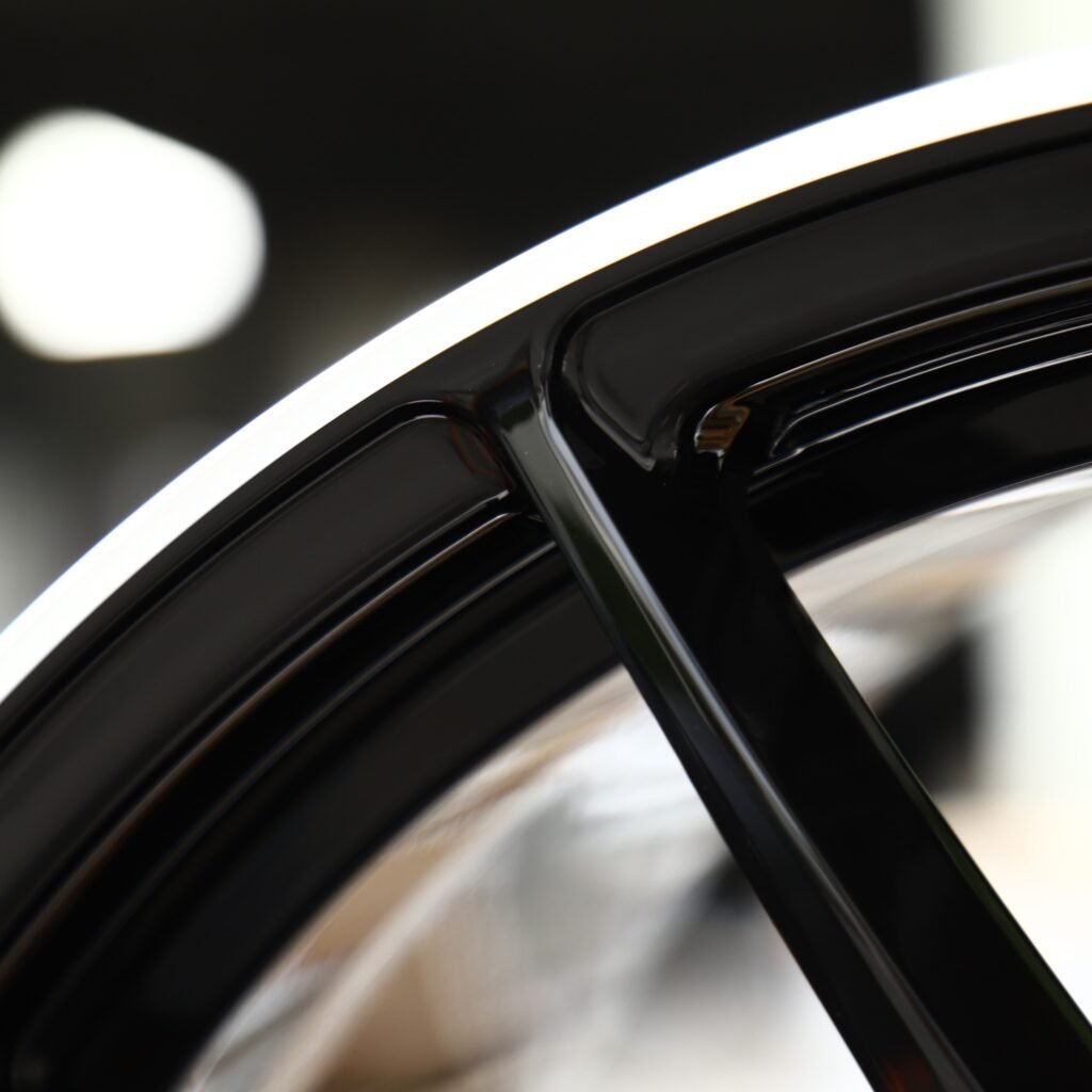 Subaru WRX wheels – Gloss Black 10-Spoke Pinstripe Lip (Rays-Style), lip and barrel detail