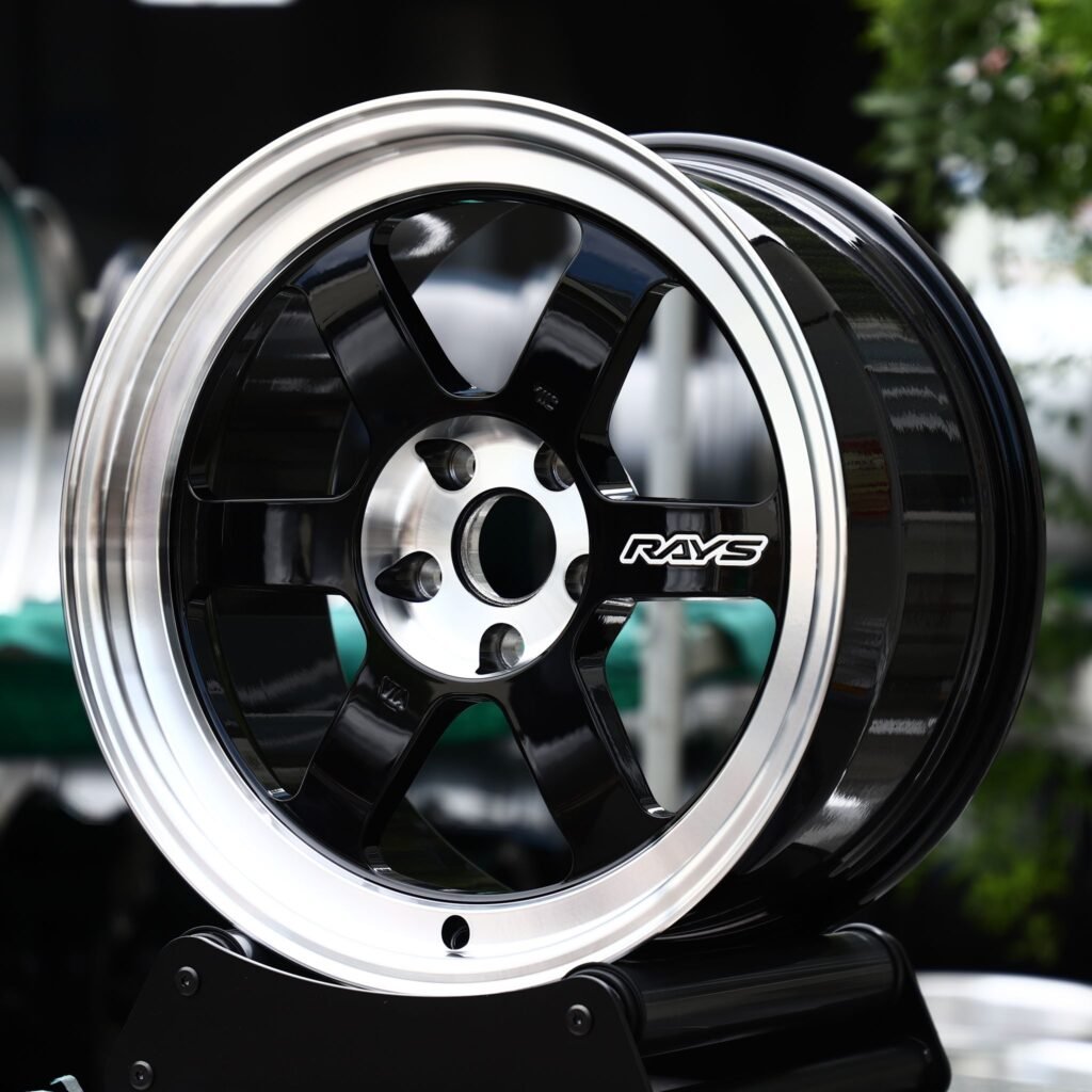 Porsche Panamera wheels – Gloss Black 6-Spoke Polished Deep Lip (Rays-Style), angled view