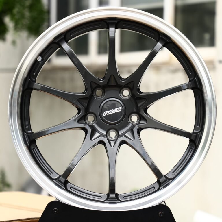 Tesla Model S wheels – Gunmetal 10-Spoke Polished Lip (Rays-Style), front view