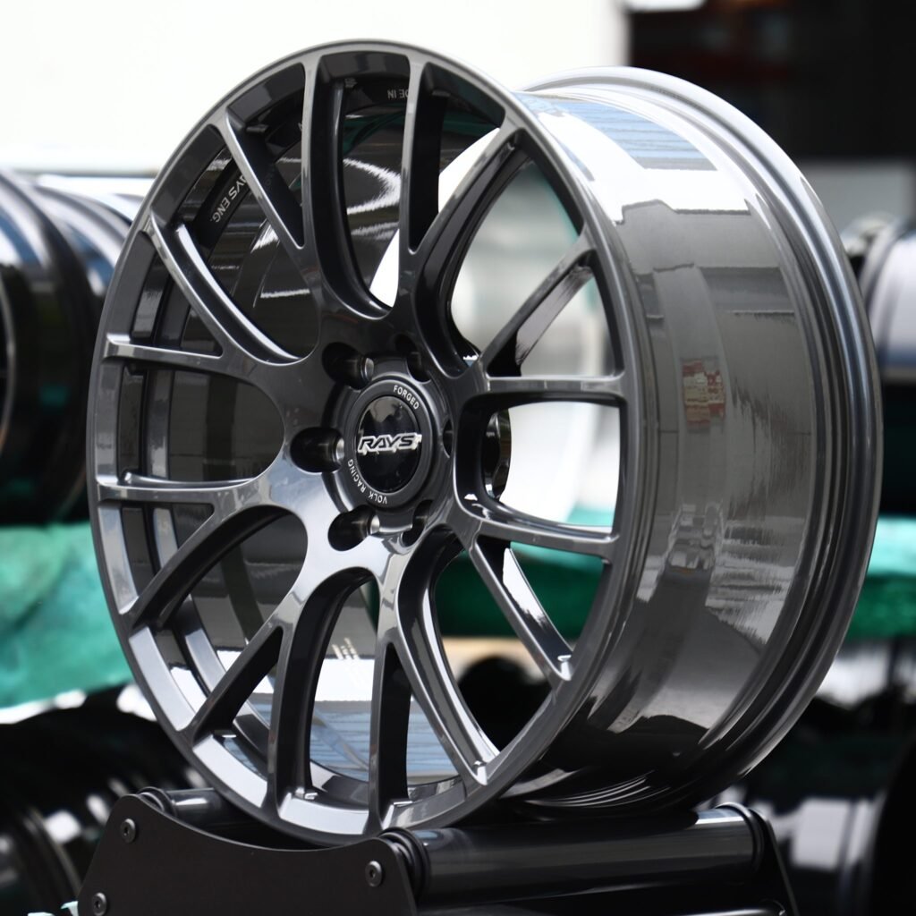 5x114.3 wheels – Gunmetal Machined 8 Y-Spoke (Rays-Style), side view