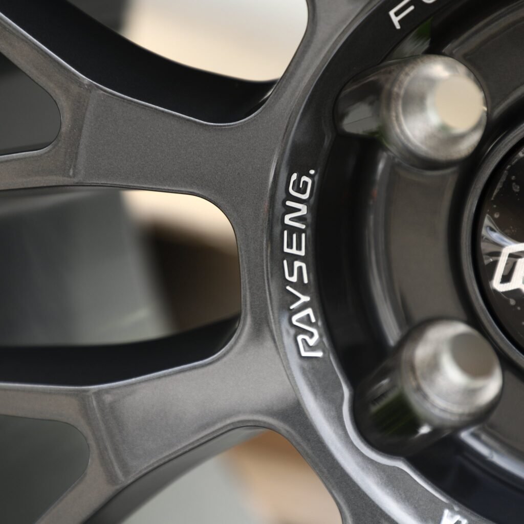 Mazda MX-5 Miata NA wheels – Gunmetal Mesh Polished Deep Lip (Rays-Style), lip and barrel detail