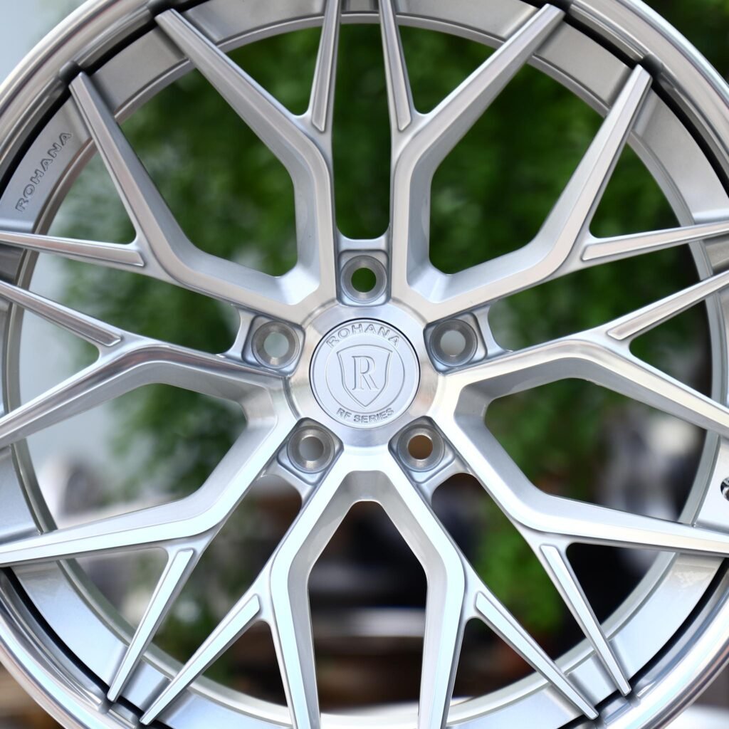 Audi A4 B9 wheels – 2-Piece Brushed Silver Multi Y-Spoke Polished Lip (Rohana-Style), lip and barrel detail