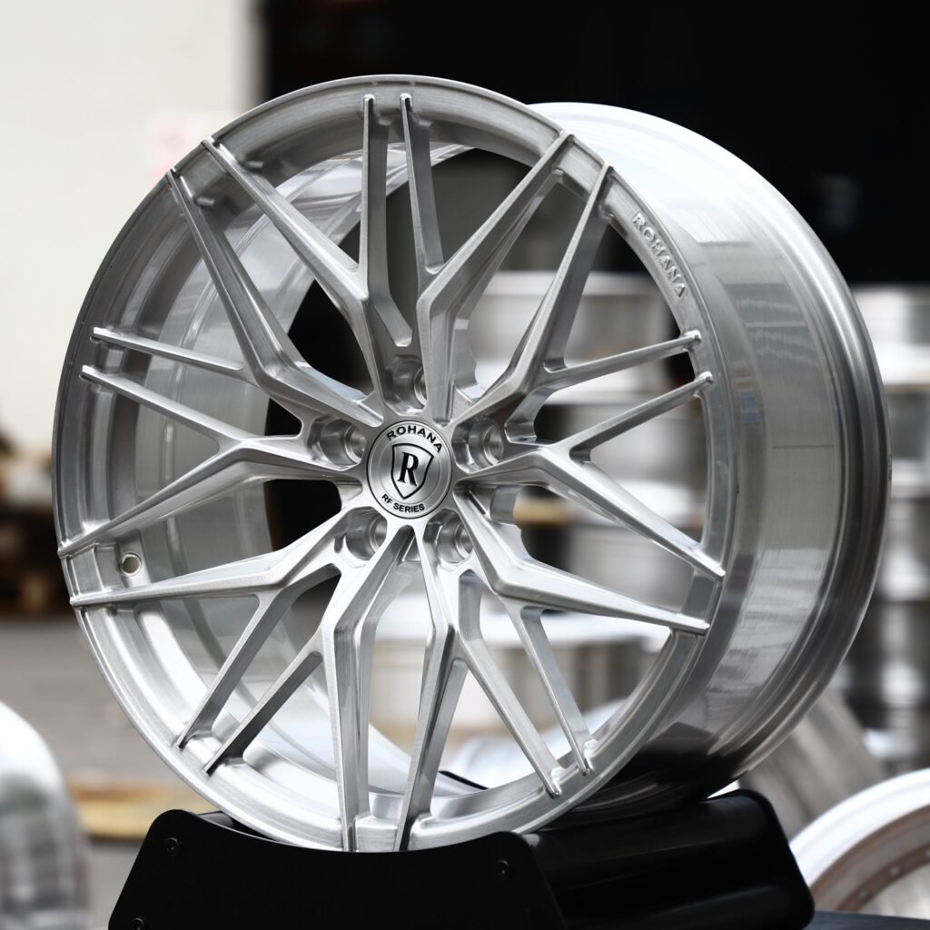 Audi RS5 wheels – Brushed Silver Y-Spoke Mesh (Rohana-Style), angled view