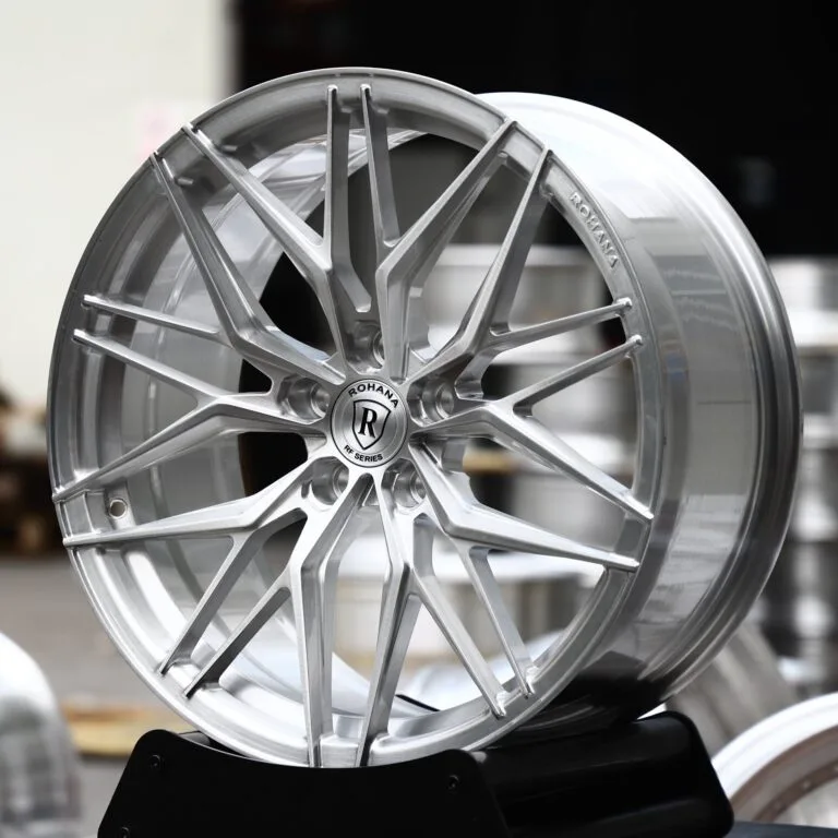 Rohana-Style Brushed Silver Y-Spoke Mesh Forged Wheels – Lexus IS / Toyota Camry, front view