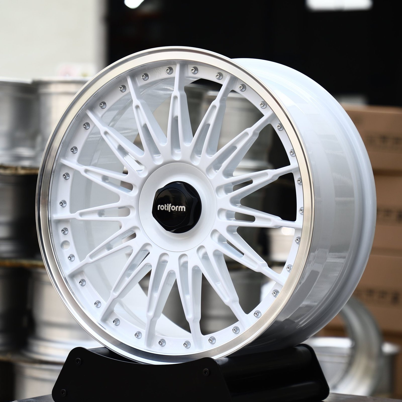 Mercedes-Benz GLE wheels – Gloss White Multi-Spoke Riveted Polished Lip (Rotiform-Style), front view