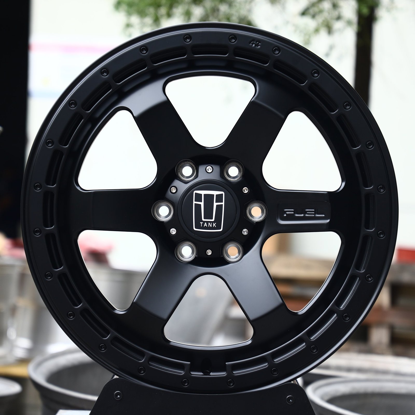 Tank 300 wheels – Matte Black 6-Spoke (Tank OEM-Style), front view