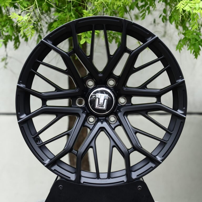 Tank 500 wheels – Matte Black Mesh (Tank OEM-Style), front view