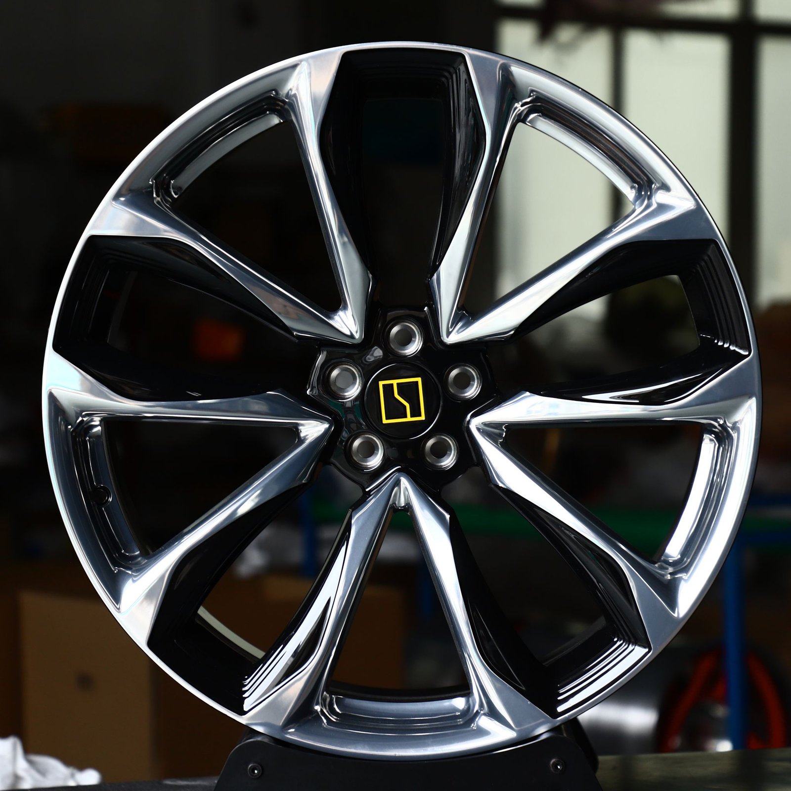 Tesla Model 3 wheels – Gloss Black Polished Split 5-Spoke, front view