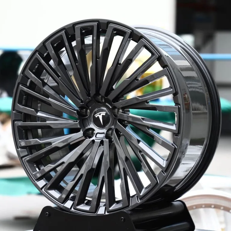 Tesla Model S wheels – Gunmetal Twin Multi-Spoke (Tesla OEM-Style), front view