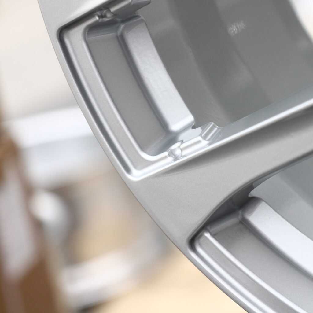 Tesla Model 3 wheels – Matte Silver 5 Y-Spoke Aero Centre (Tesla OEM-Style), lip and barrel detail