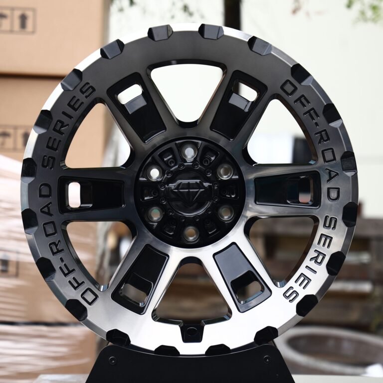 Toyota 4Runner wheels – Black / Machined Series Split-Spoke, front view