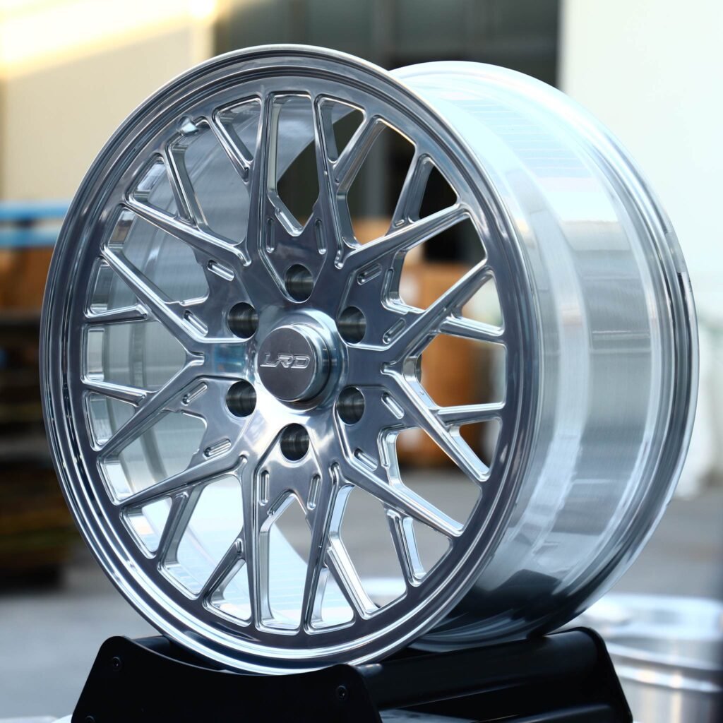 6x139.7 wheels – Polished Mesh, side view