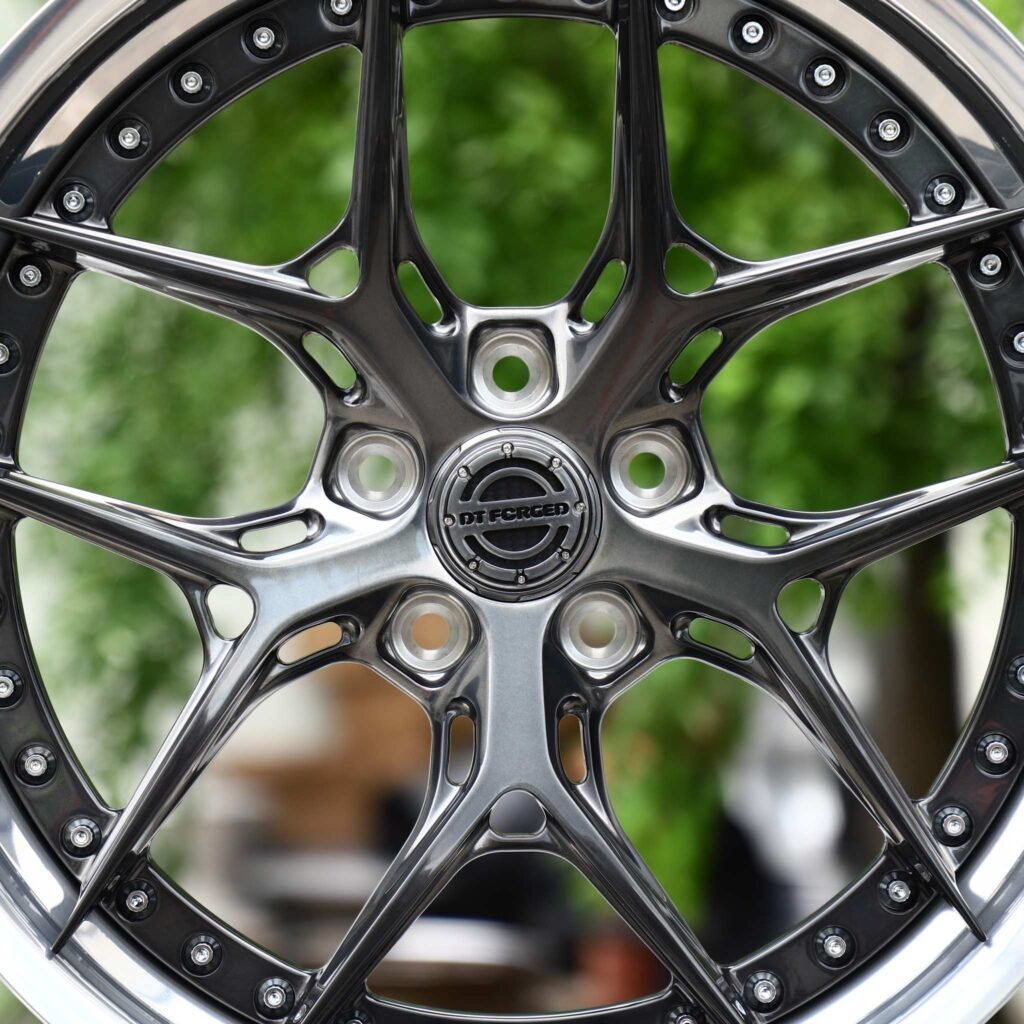 Tesla Model 3 wheels – 2-Piece Gunmetal Y-Spoke Riveted Polished Lip, lip and barrel detail