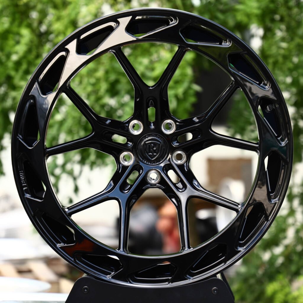 Toyota Camry wheels – Gloss Black Split-Spoke Windowed, front view