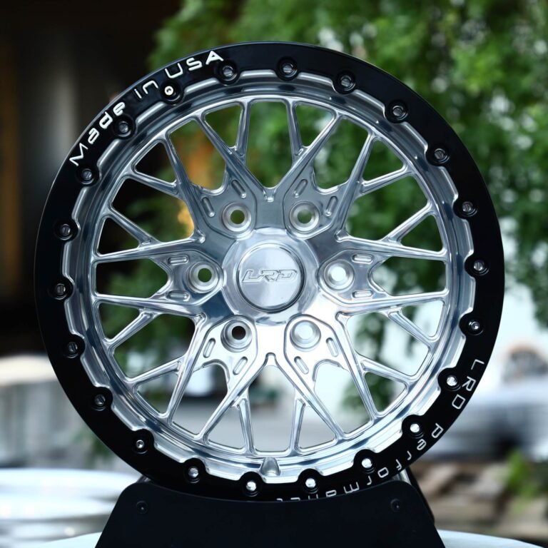 Toyota Land Cruiser wheels – Polished Mesh Black Ring, front view