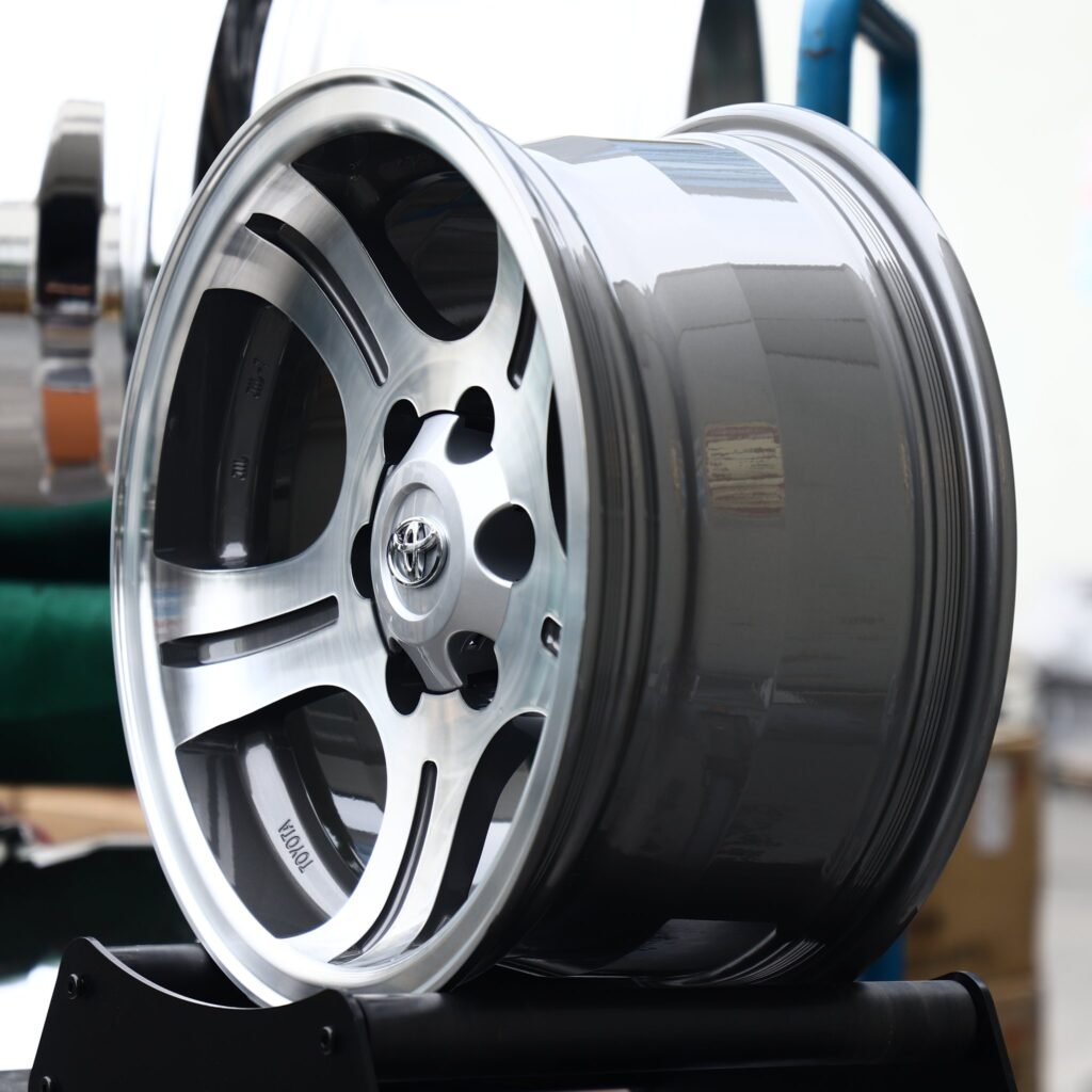 6x139.7 wheels – Black / Machined 5 Split-Spoke (Toyota OEM-Style), side view
