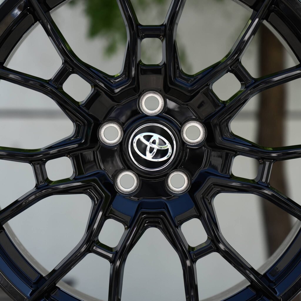 Toyota Tundra wheels – Gloss Black Multi-Spoke Mesh (Toyota OEM-Style), lip and barrel detail
