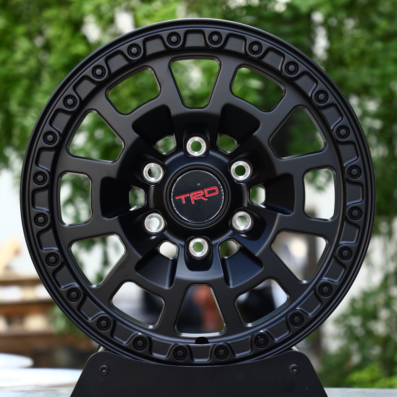 Toyota 4Runner wheels – Matte Black Bolt Ring (TRD-Style), front view