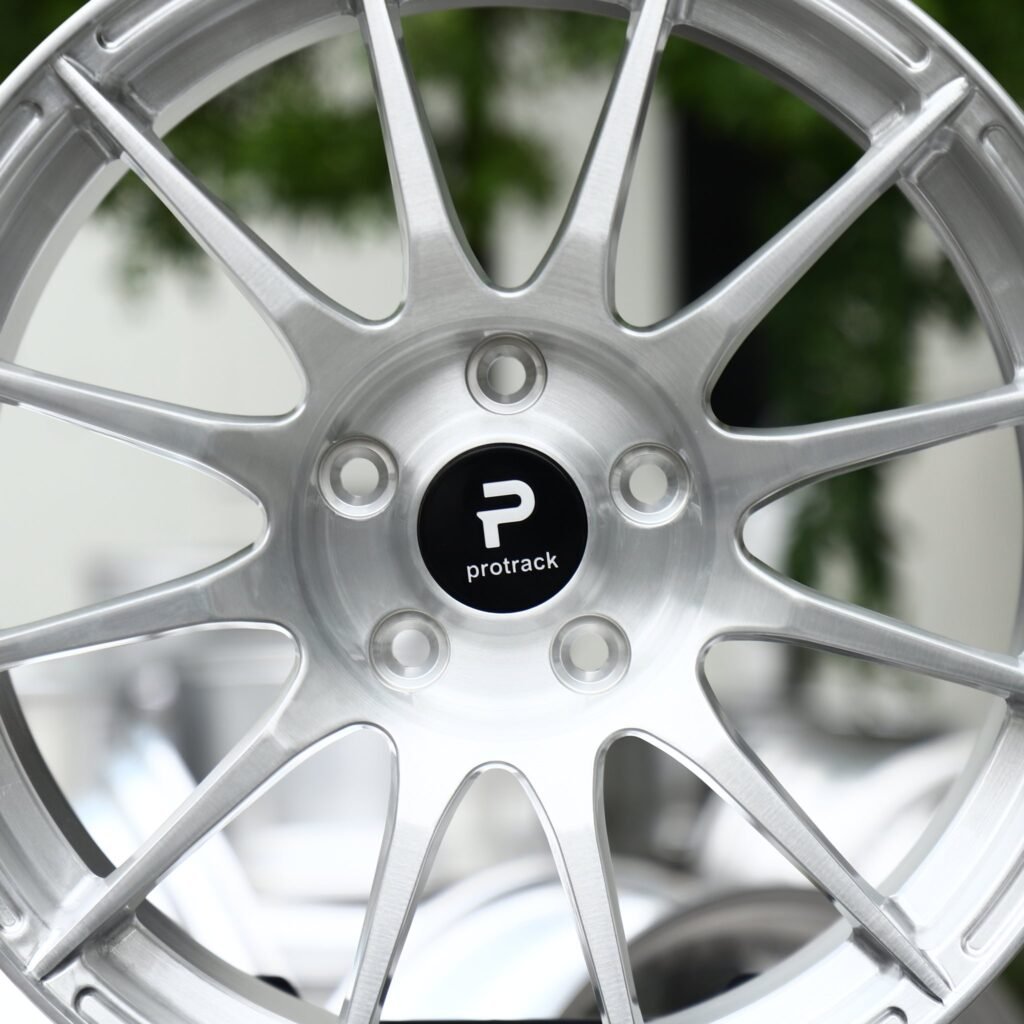 Toyota GR Supra wheels – Brushed Silver 14-Spoke, lip and barrel detail