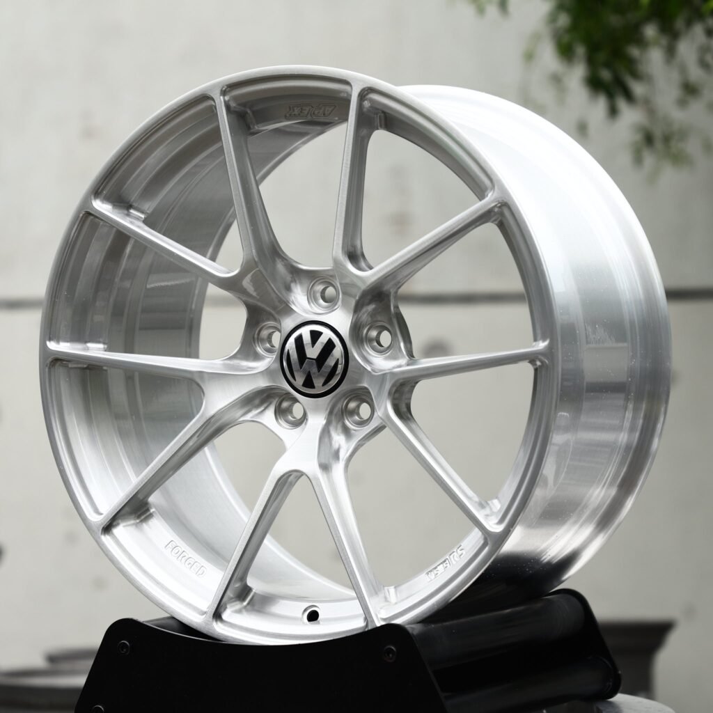Volkswagen Golf GTI wheels – Brushed Silver 10-Spoke Concave (Volkswagen OEM-Style), front view