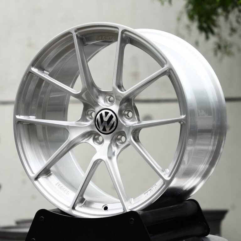 Volkswagen Golf GTI wheels – Brushed Silver 10-Spoke Concave (Volkswagen OEM-Style), front view