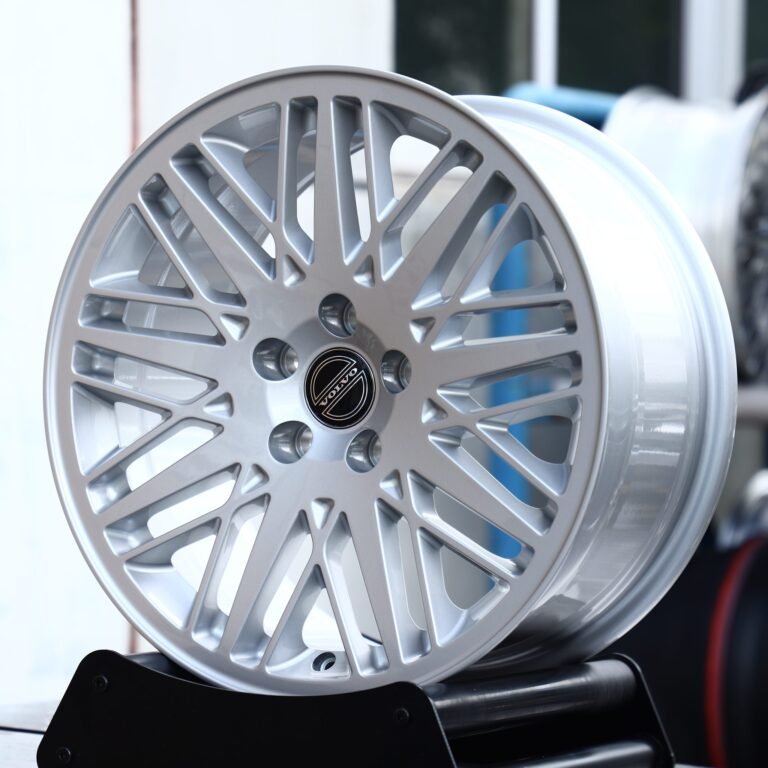 Volvo S60 wheels – Bright Silver Machined Cross Mesh Multi-Spoke (Volvo OEM-Style), front view