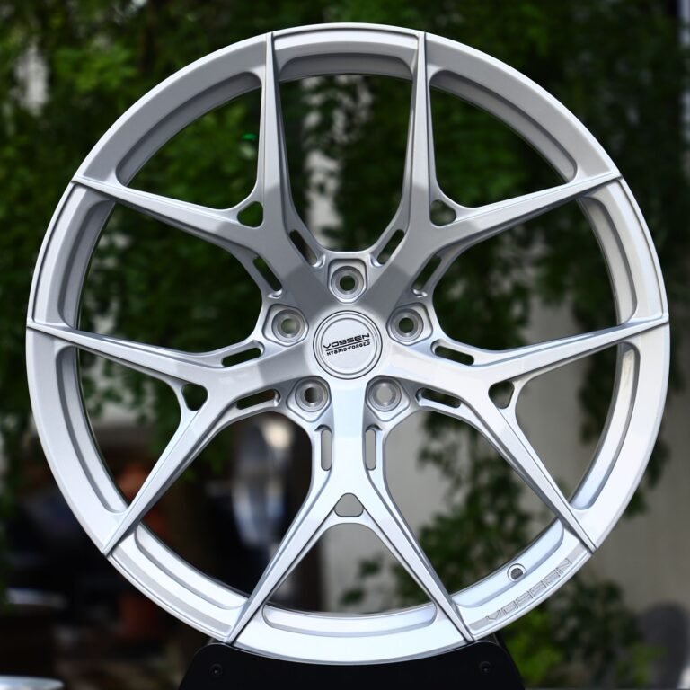 Honda Civic wheels – Brushed Silver 5 Y-Spoke (Vossen-Style), front view