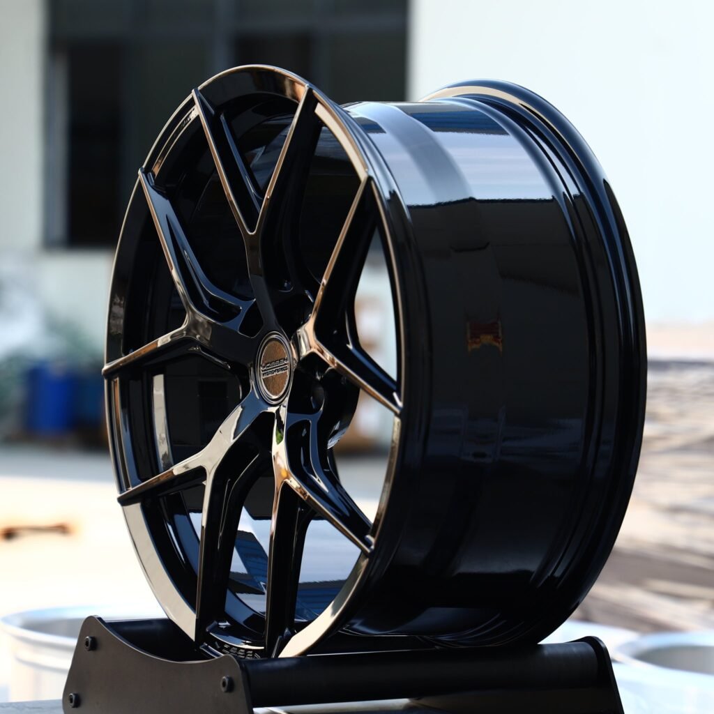 5x112 wheels – Gloss Black 5 Split Y-Spoke (Vossen-Style), side view