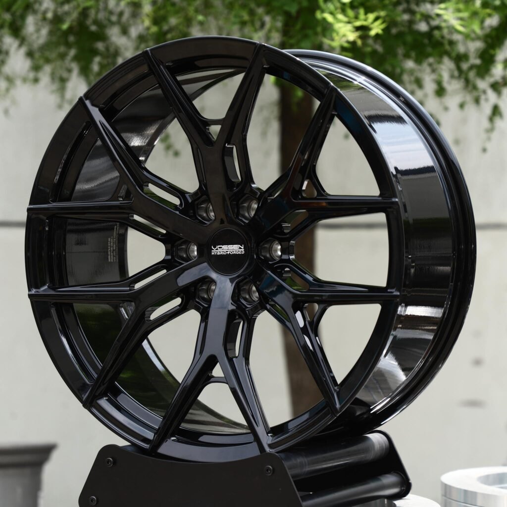 GMC Yukon wheels – Gloss Black Split-Spoke (Vossen-Style), angled view
