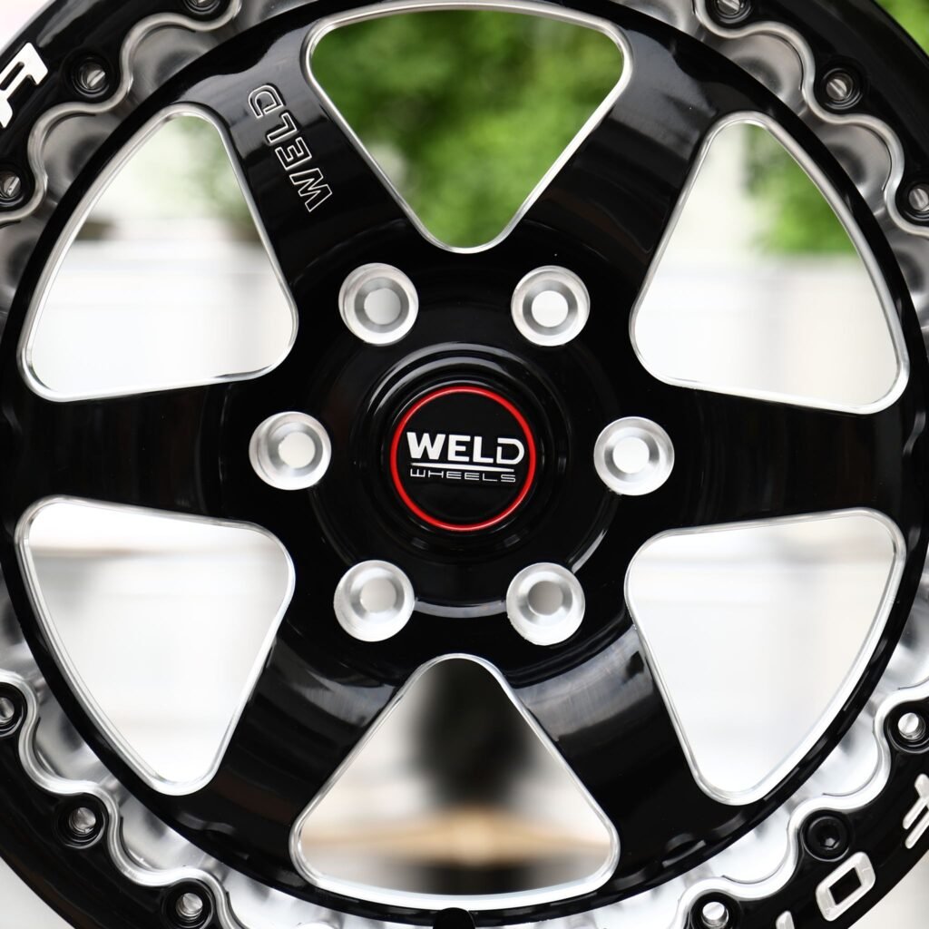 Chevrolet Silverado 1500 wheels – Black Machined Beadlock 6-Spoke (Weld Racing-Style), lip and barrel detail