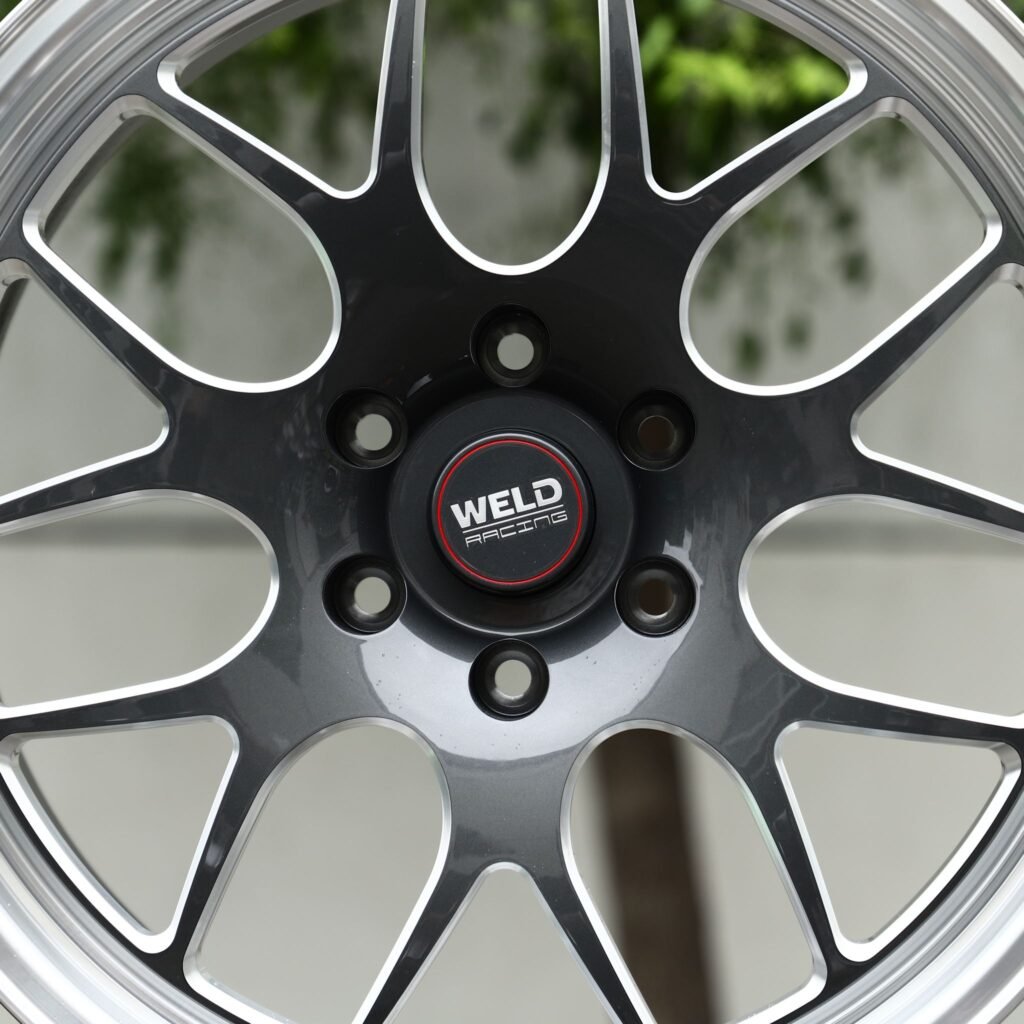 6x139.7 wheels – Gunmetal Milled Y-Mesh Polished Lip (Weld Racing-Style), side view