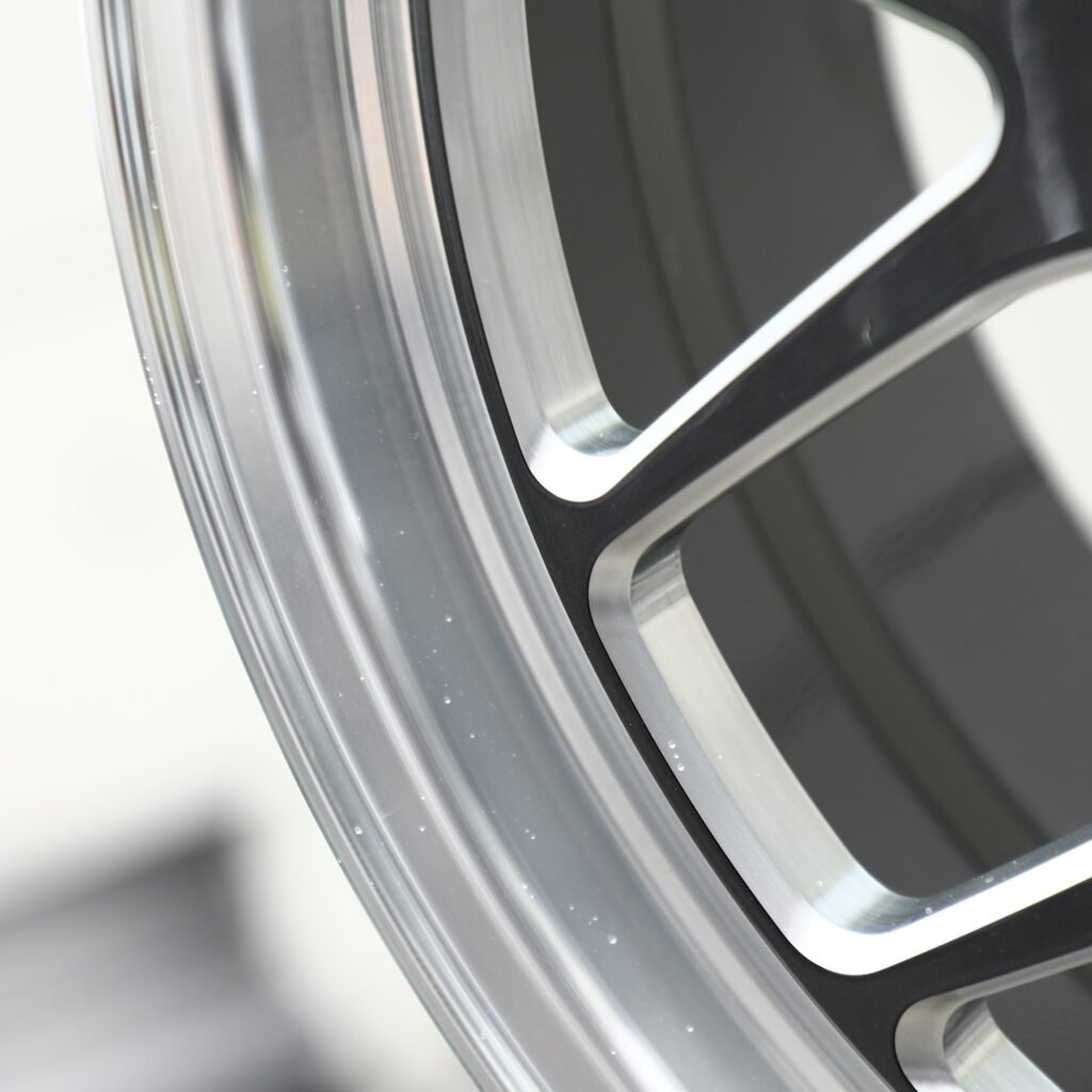 Toyota Tacoma wheels – Gunmetal Milled Y-Mesh Polished Lip (Weld Racing-Style), lip and barrel detail