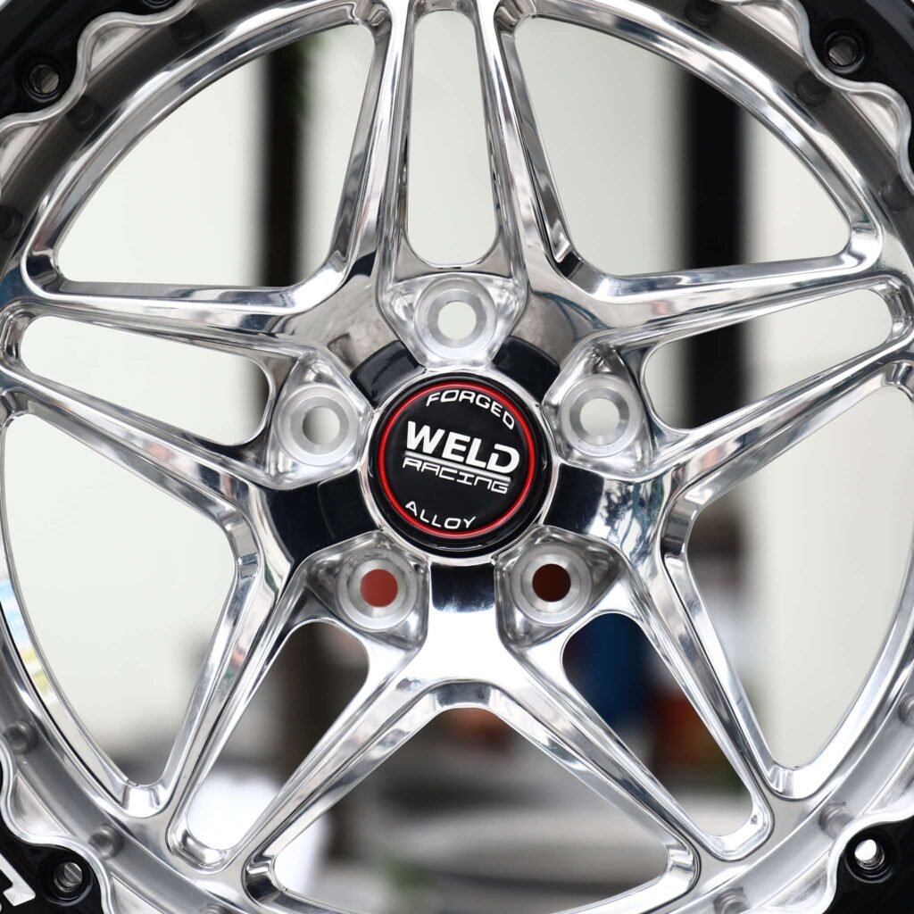 Chevrolet Camaro wheels – Polished 5-Star Black Ring Beadlock (Weld Racing-Style), lip and barrel detail