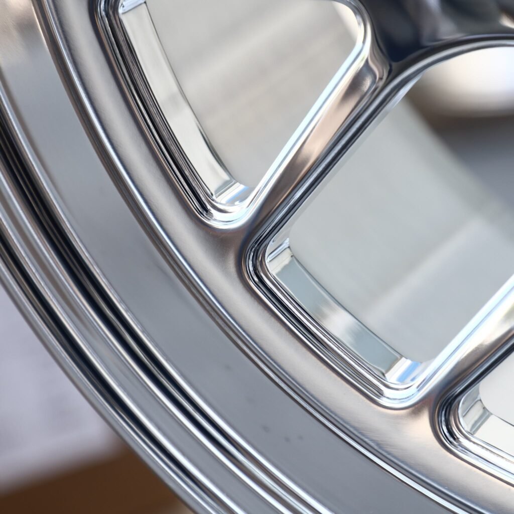 Dodge Charger wheels – Polished Concave Mesh Deep Lip (Weld Racing-Style), lip and barrel detail