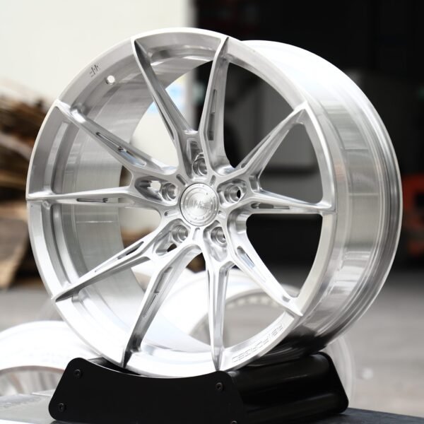 BMW M3 wheels – Brushed Silver 10-Spoke Star Concave (Wheelforce-Style), front view