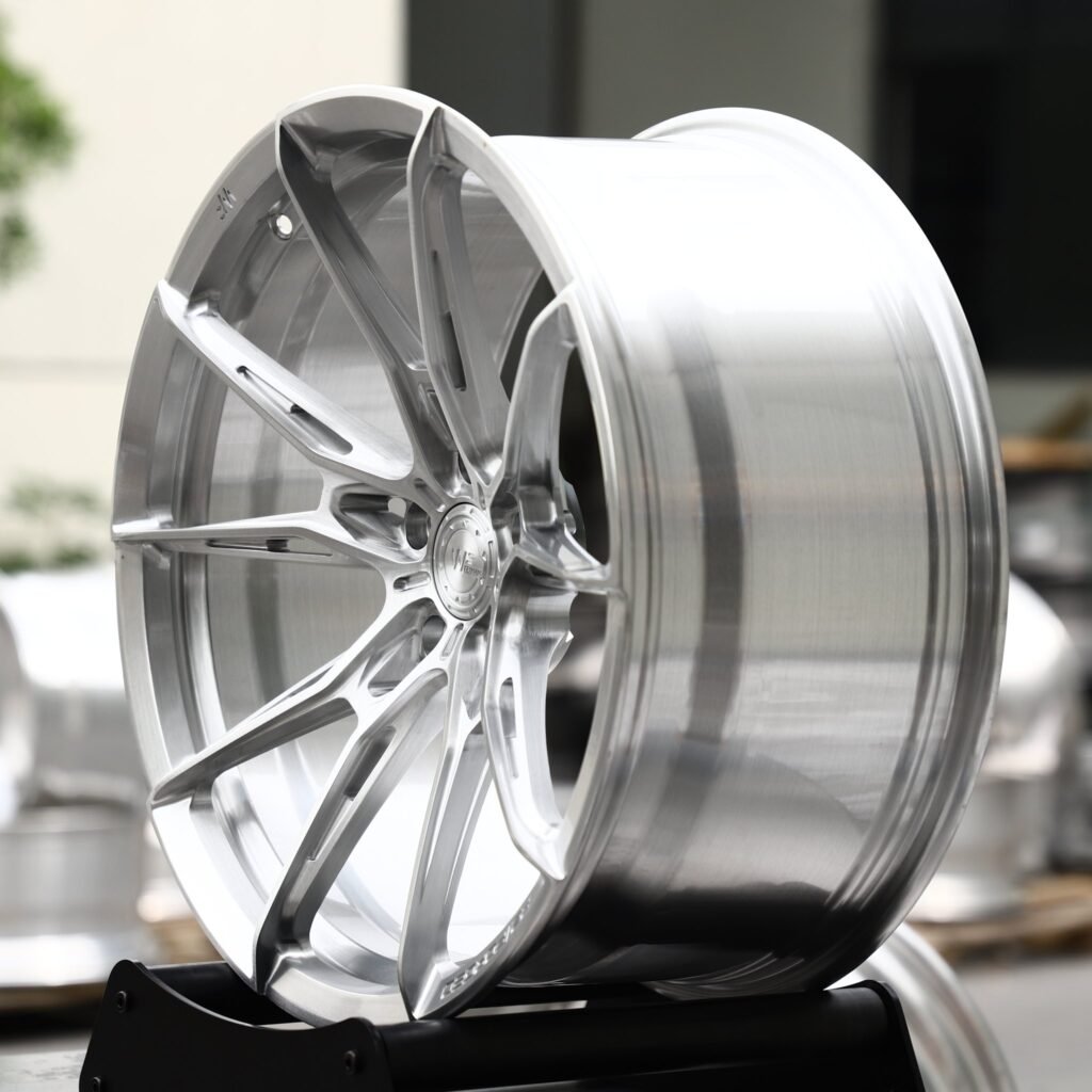 Audi RS5 wheels – Brushed Silver 10-Spoke Star Concave (Wheelforce-Style), angled view