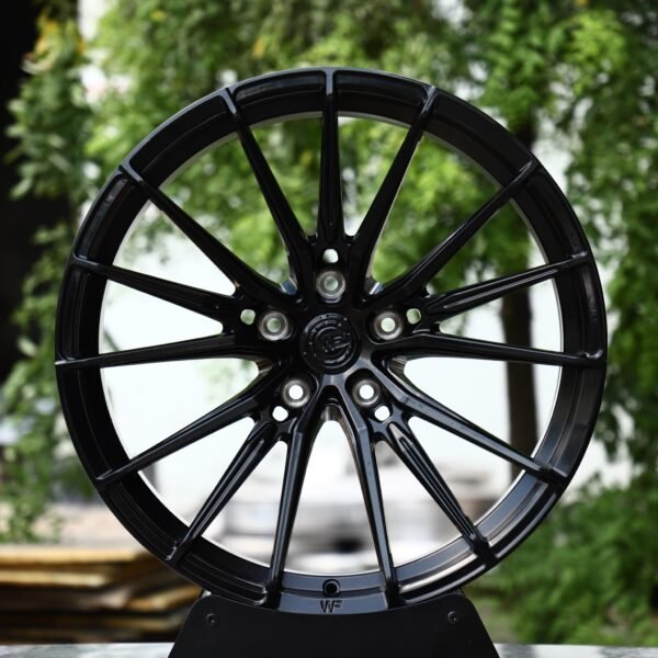 Mercedes GLC wheels – Gloss Black 15-Spoke (Wheelforce-Style), front view