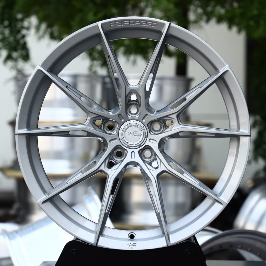 Nissan 370Z wheels – Matte Silver 10-Spoke Star (Wheelforce-Style), front view