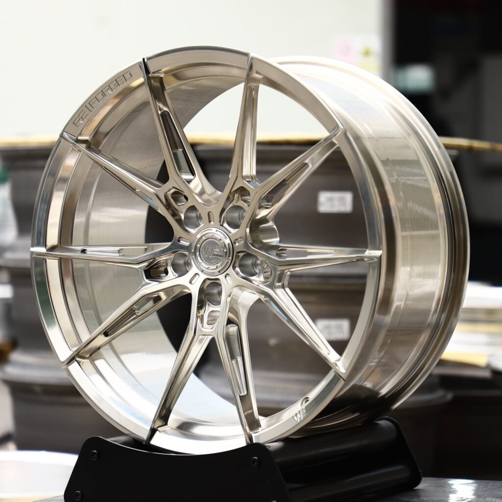 Audi RS5 wheels – Transparent Gold Brushed 10-Spoke Star (Wheelforce-Style), angled view