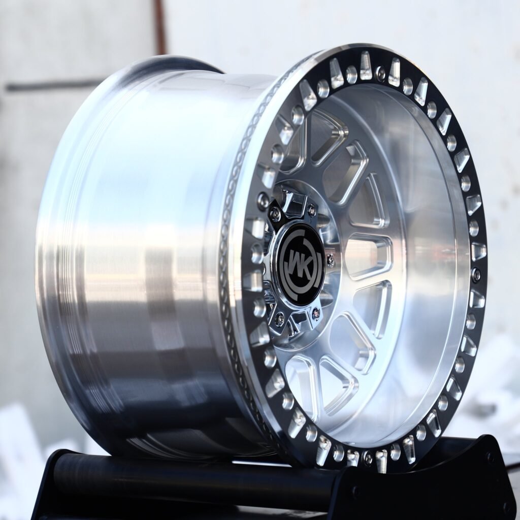 8x170 wheels – Machined Silver Y-Mesh Black Cap Beadlock (WK-Style), side view