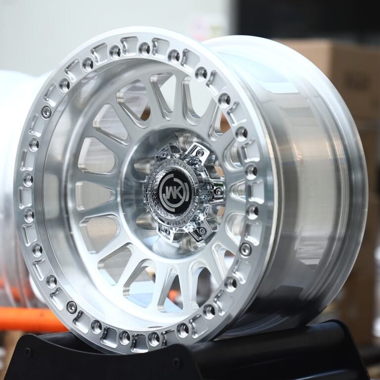 Ford Bronco wheels – Polished 18-Spoke Bolted Ring Chrome Cap Beadlock (WK-Style), front view