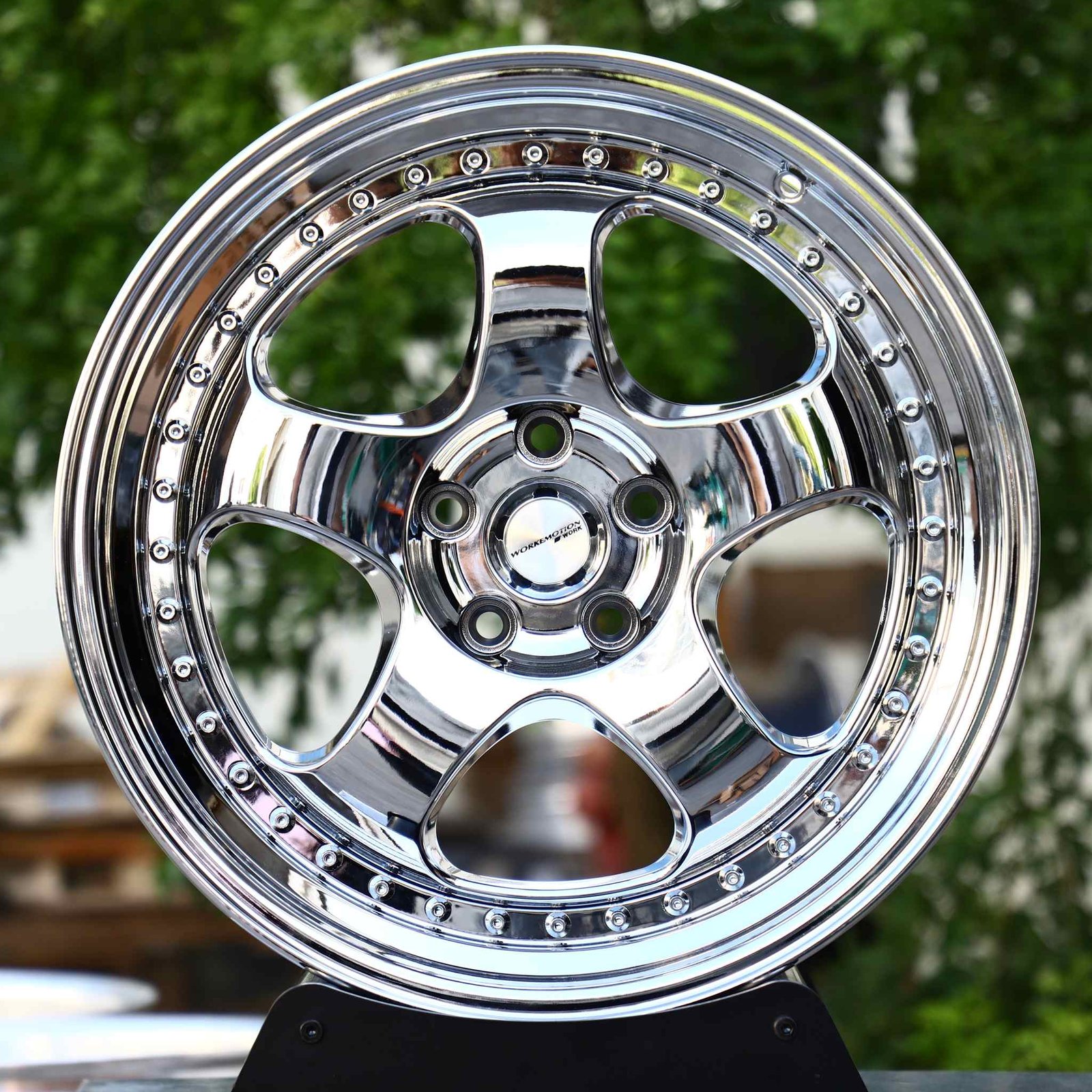 Audi RS3 wheels – Chrome 5-Spoke Rivet Lip (Work-Style), front view