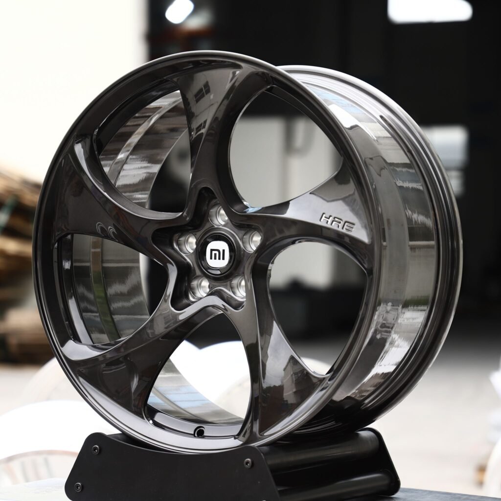 Xiaomi SU7 wheels – Transparent Black Brushed 5-Spoke Swirl (Xiaomi OEM-Style), front view