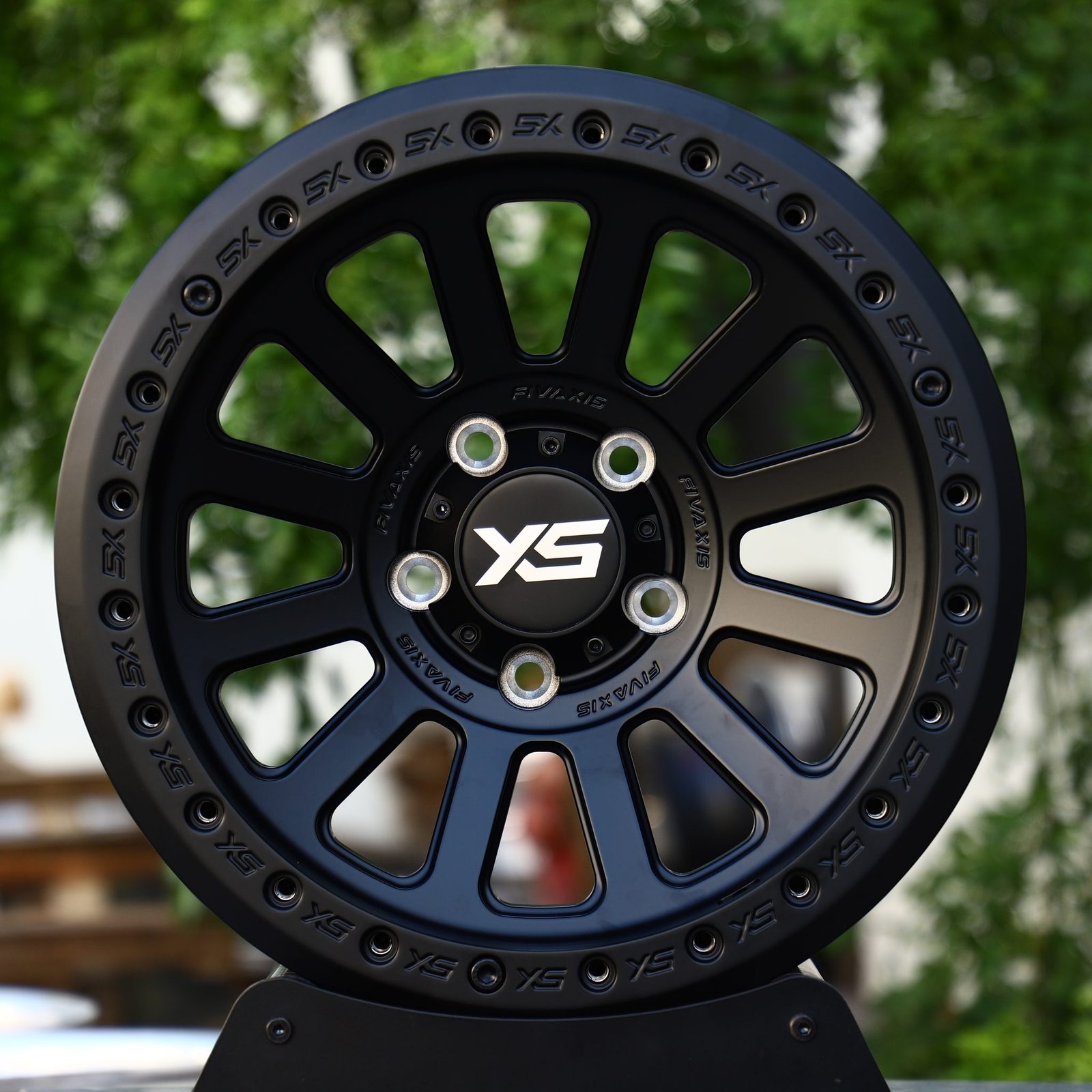 Jeep Wrangler wheels – Matte Black 14-Spoke Bolted Ring Beadlock (XS-Style), front view